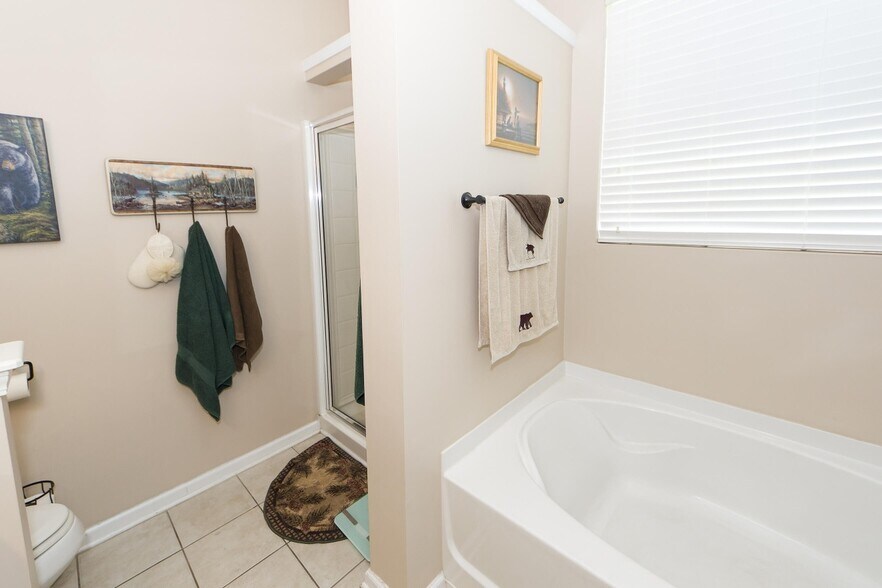 Building Photo - 2613 Spivey Ct