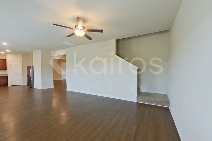 Building Photo - 1138 Freedom Pkwy