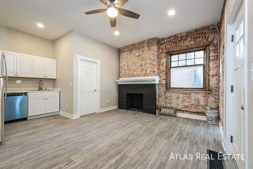 Building Photo - 1220 Corona St