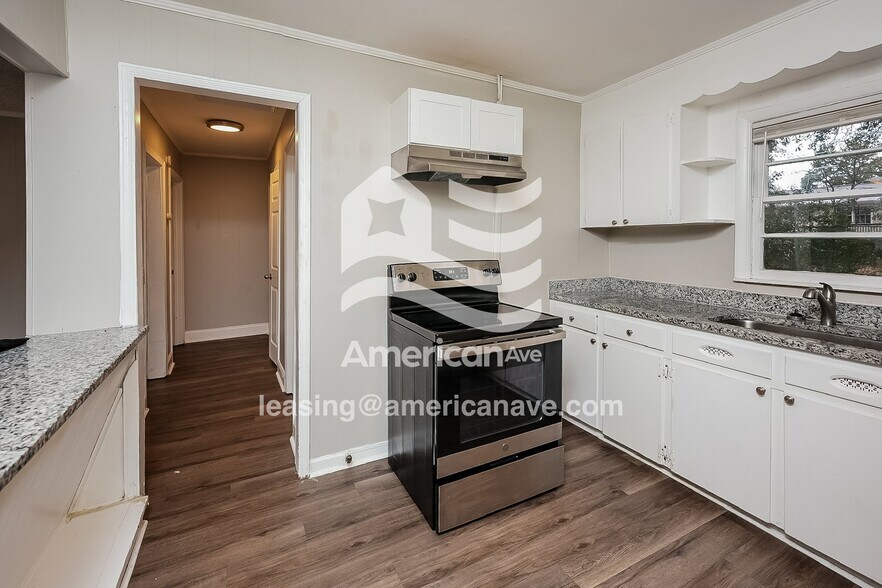 Building Photo - 1134 Lovely Ln