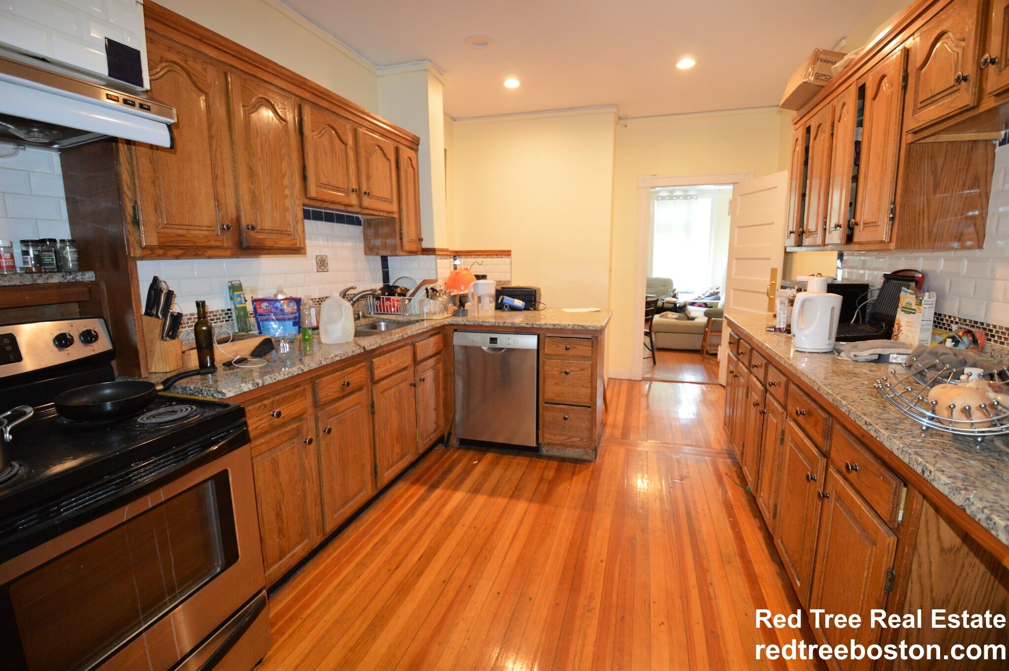 Building Photo - 1906 Beacon St