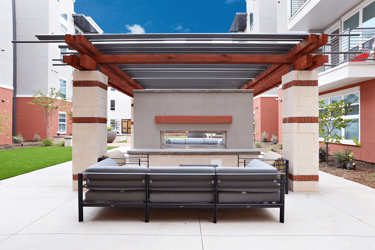 Building Photo - 1001 S Center St