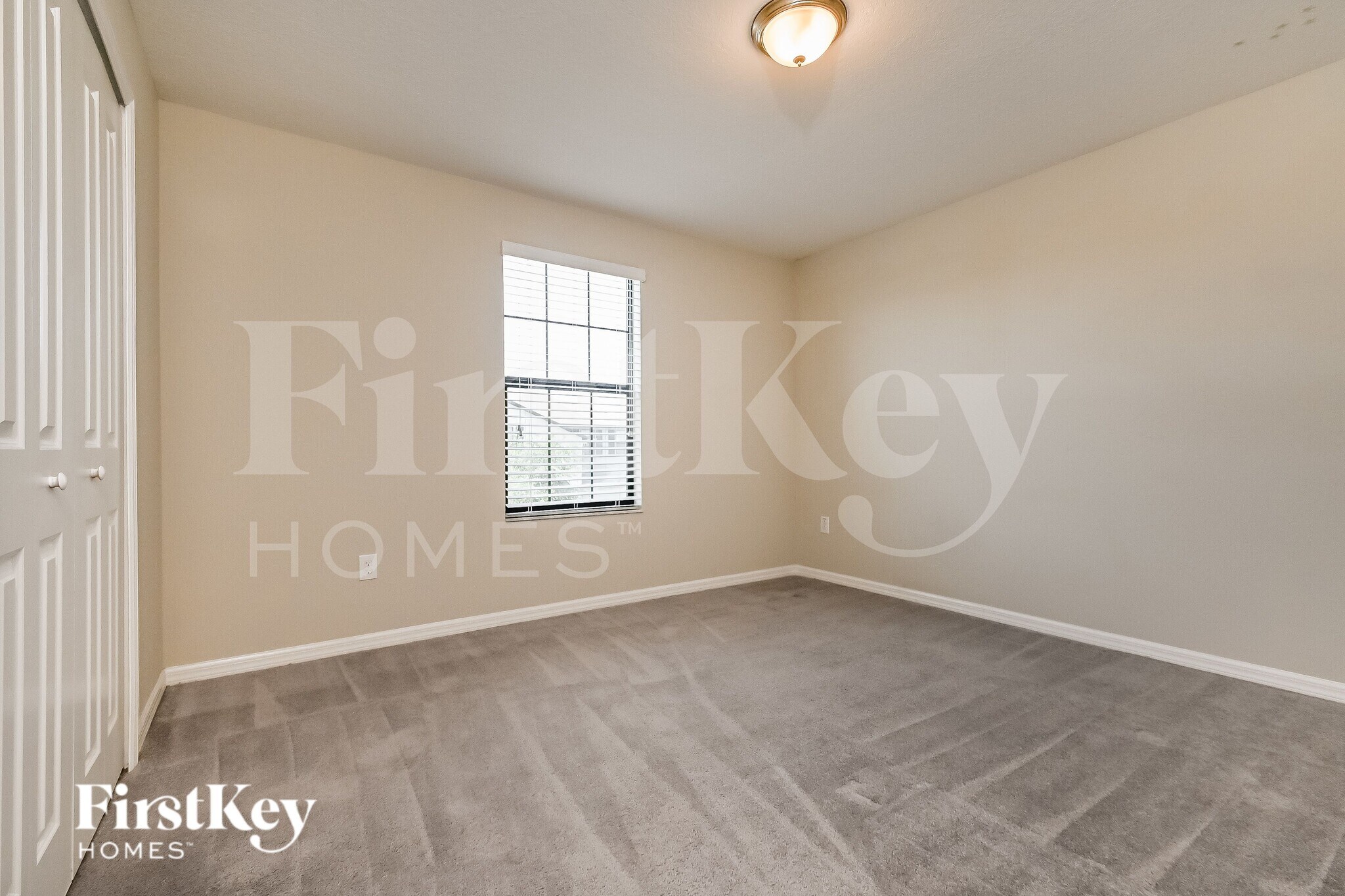 Building Photo - 9631 Sage Creek Dr