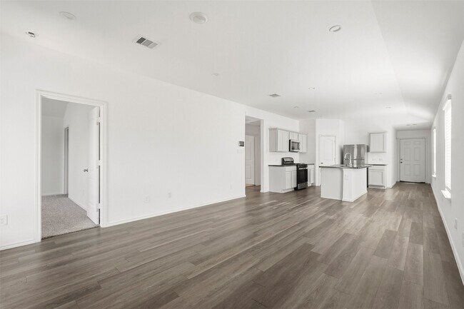 Building Photo - 5215 Mossdale Blf Ln