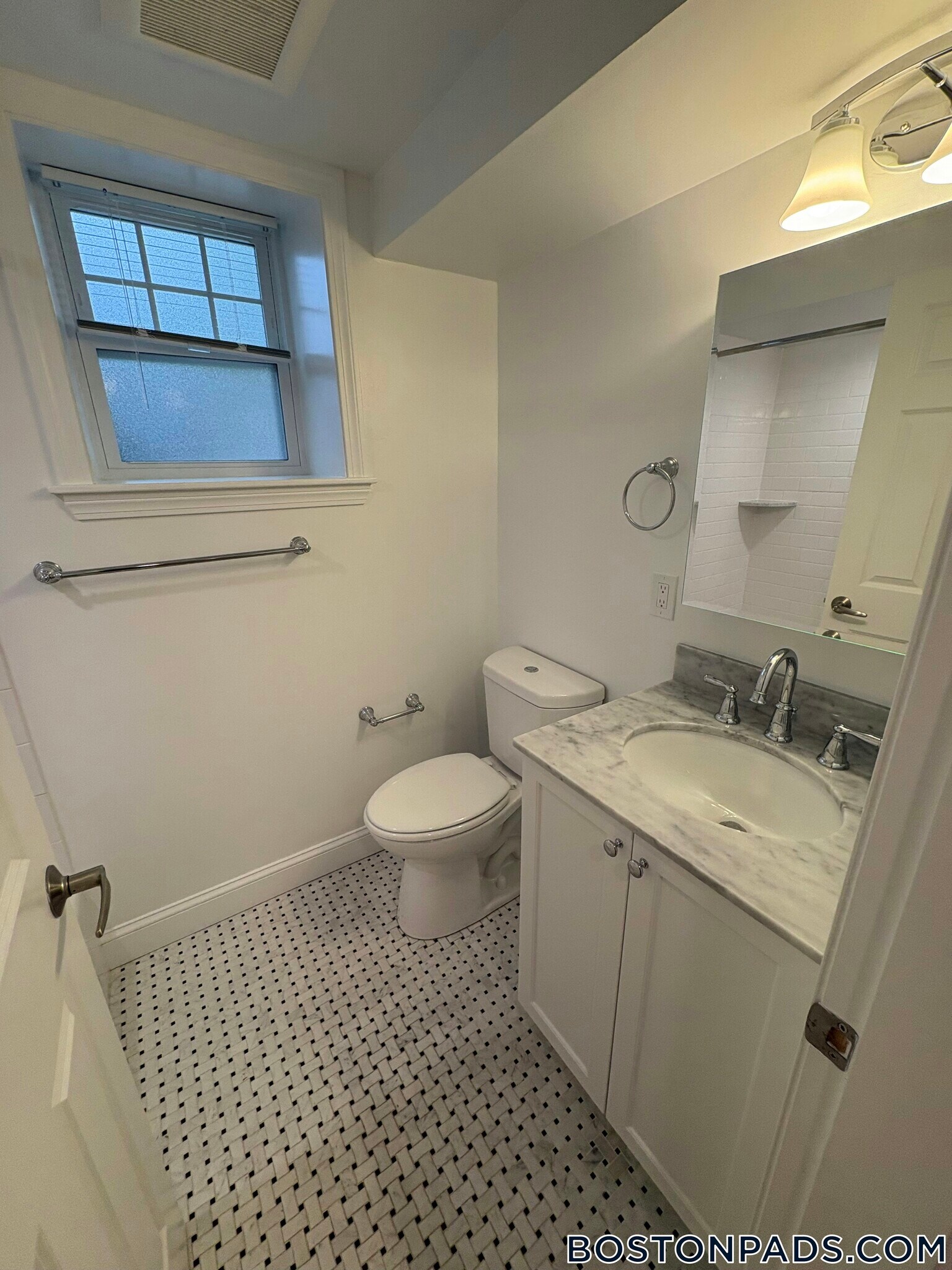 Building Photo - 1 Langdon Square