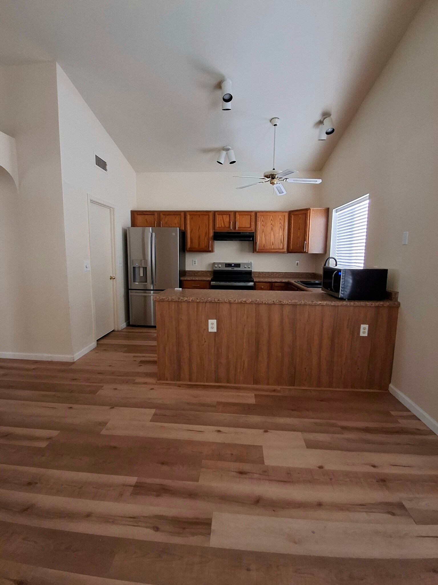 Building Photo - 5179 W Warbler St