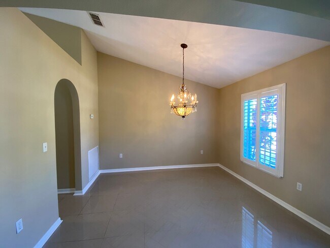 Building Photo - Vero Beach / Sebastian 3/2