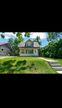 Building Photo - Beautiful Home