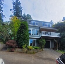 Building Photo - Beautiful South Hill Home with Bay Views 3...