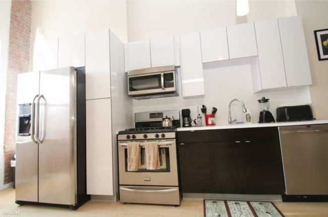 Building Photo - 2 br, 1 bath  - 728 Market St