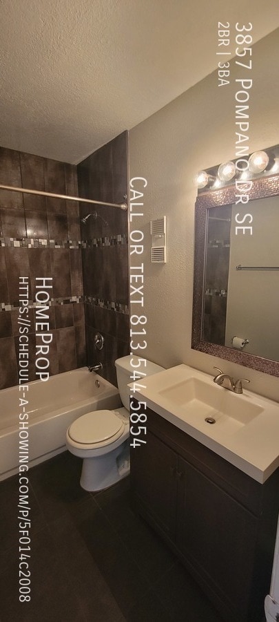 Building Photo - 3857 Pompano Dr SE