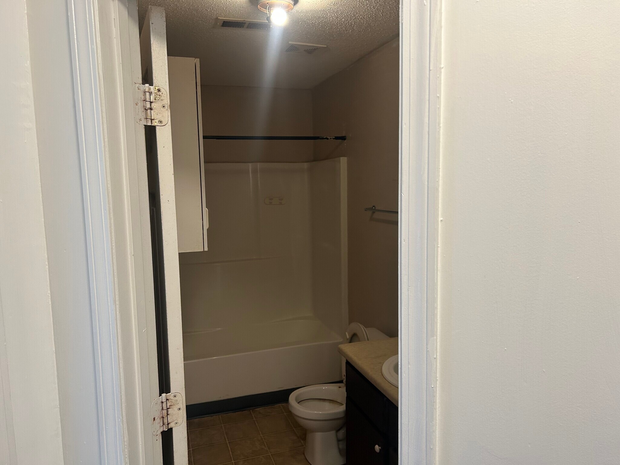 Building Photo - 520 Buckley St