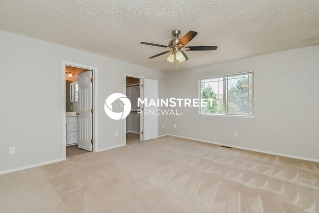 Building Photo - 3 Bedroom Pet-Friendly Home in Colorado Sp...
