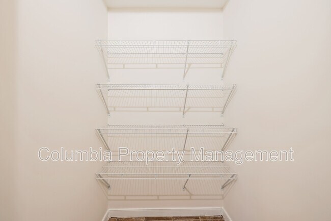 Building Photo - 2421 Franklin St NE