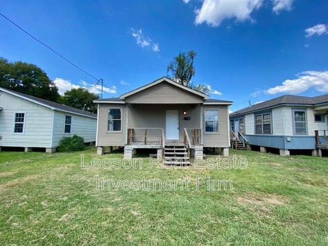 Building Photo - 545 Wyche St