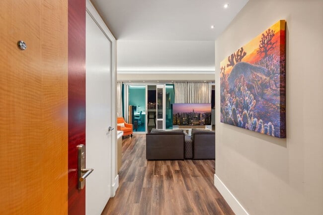 Building Photo - Sky Las Vegas 3705-City/Mtn views from this Stunning 2Bd/2Ba Residence