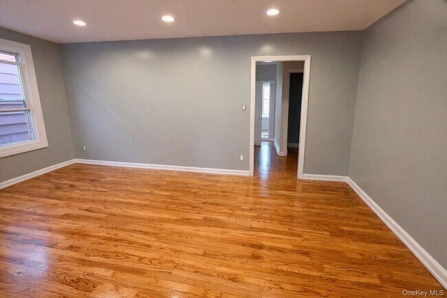 Building Photo - 6807 59th Drive