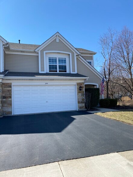 Front of townhouse - 344 S Lancelot Ln