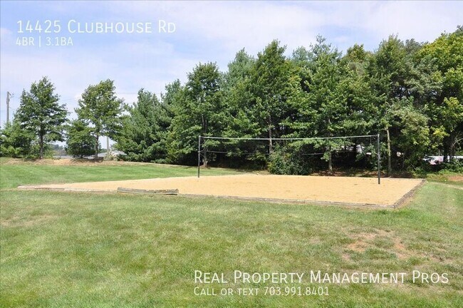 Building Photo - 14425 Clubhouse Rd