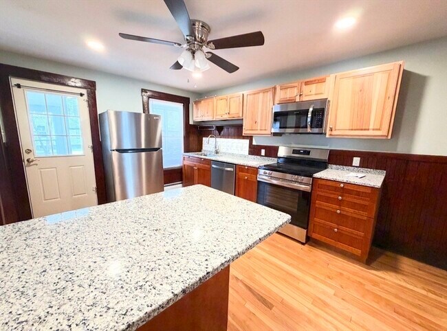 Building Photo - 38 A St