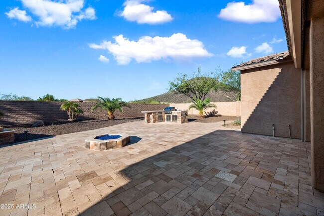 Building Photo - 12750 Calle de Pompas W