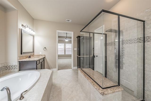 Building Photo - 1614 Chisholm Trail