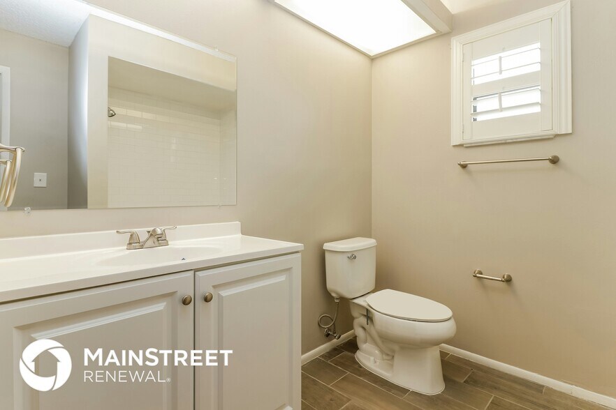 Building Photo - 5048 Brandeis Cir W