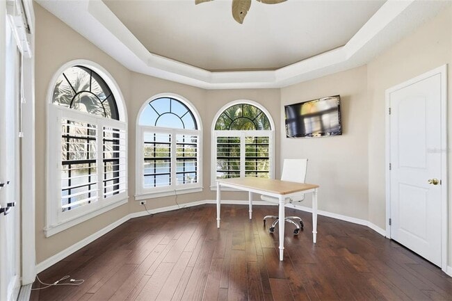 Building Photo - 909 Allegro Ln