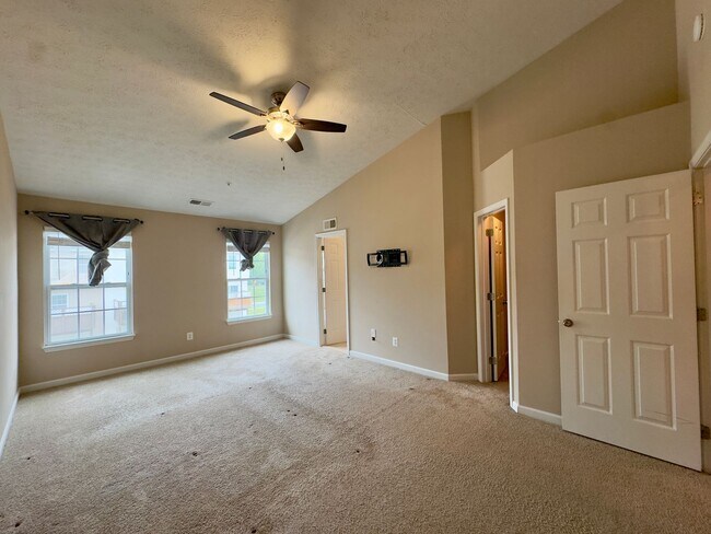 Building Photo - Charming 3BD/2BA/2 Half Bath Townhome with Garage in Aberdeen, MD!