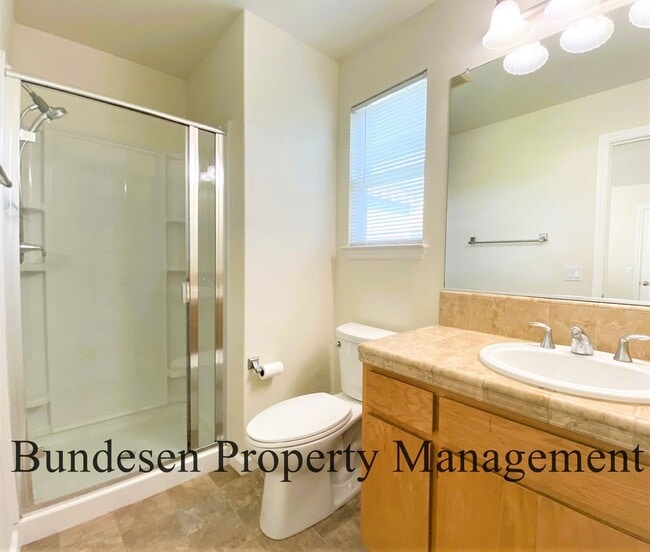 Building Photo - 747 Fresno Ave