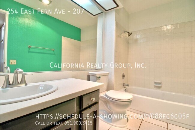 Building Photo - 254 E Fern Ave