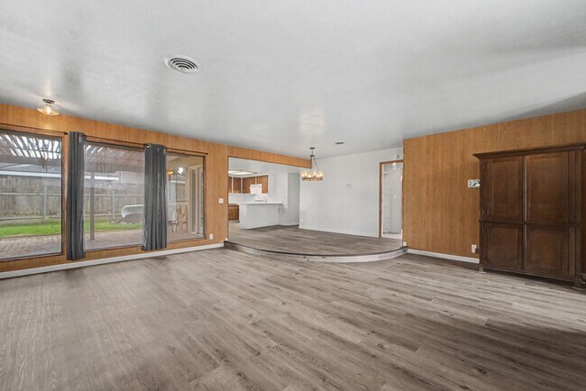 Building Photo - Beautiful 2-Bedroom Home on Corner Lot with RV Parking & Spacious Backyard