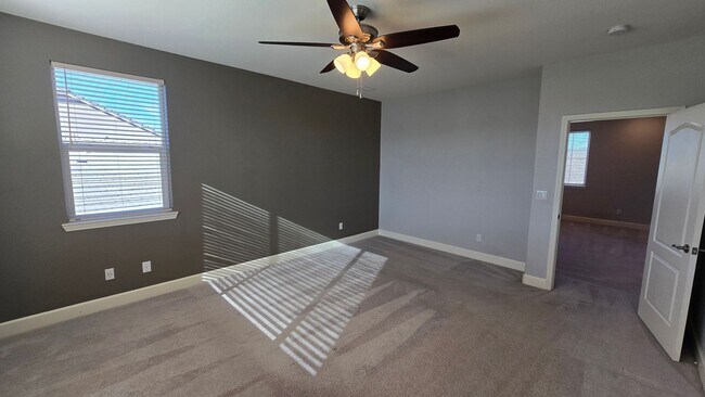 Building Photo - Beautiful two story Spanish springs home