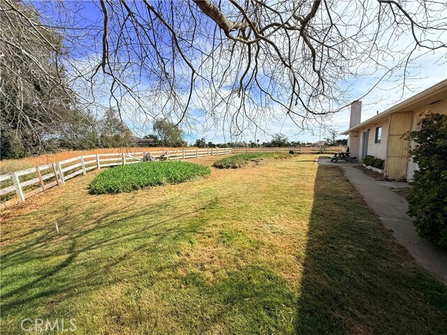 Building Photo - 575 Aloma Way