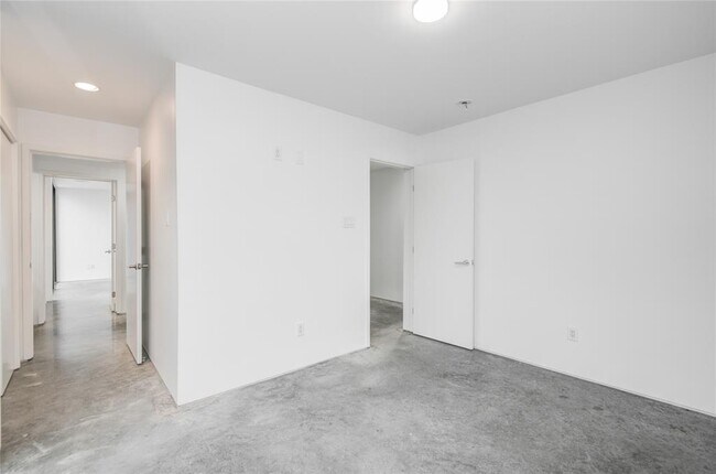 Building Photo - 3404 Home St