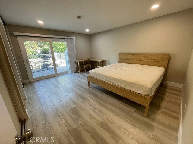 Building Photo - 916 Clear Creek Canyon Dr