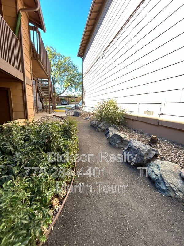 Building Photo - 2904 Tierra Verde W