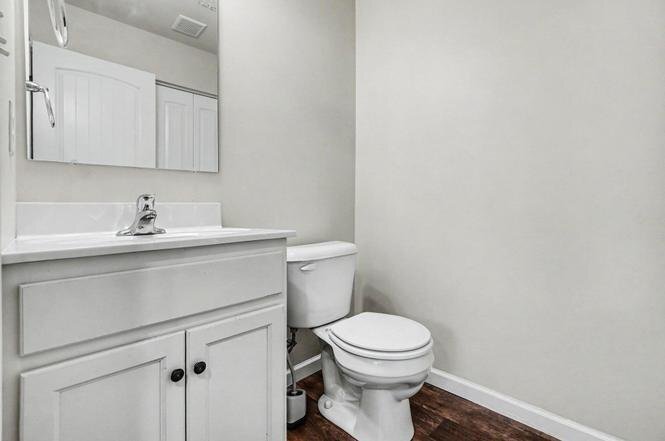 Building Photo - 519 Byler Cir