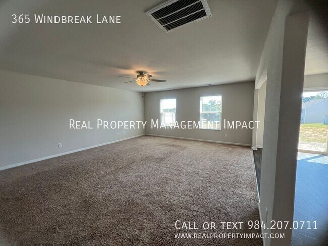 Building Photo - 365 Windbreak Ln