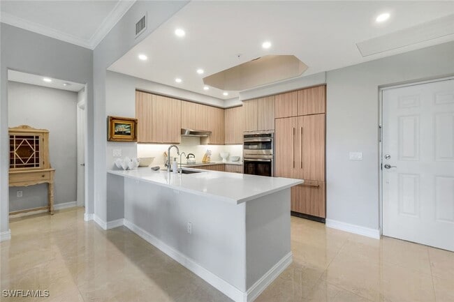 Building Photo - 2728 Tiburon Blvd E
