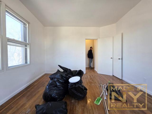 Building Photo - 1 bedroom in KEW GARDENS NY 11415