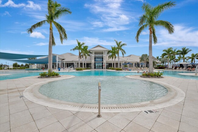 Building Photo - Del Webb Bayview Home, Active 55+ Communit...