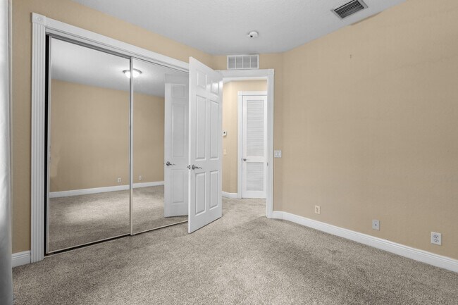 Building Photo - 15172 96th Ln N