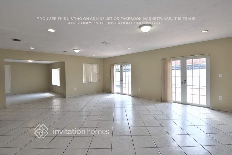 Building Photo - 1720 SW 98th Ct