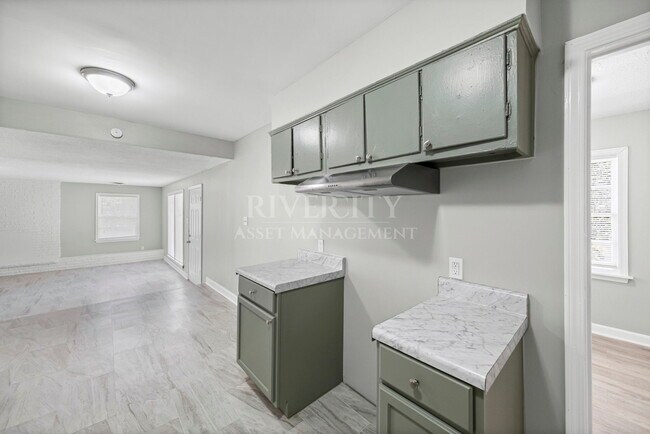 Building Photo - 1598 Frayser Blvd