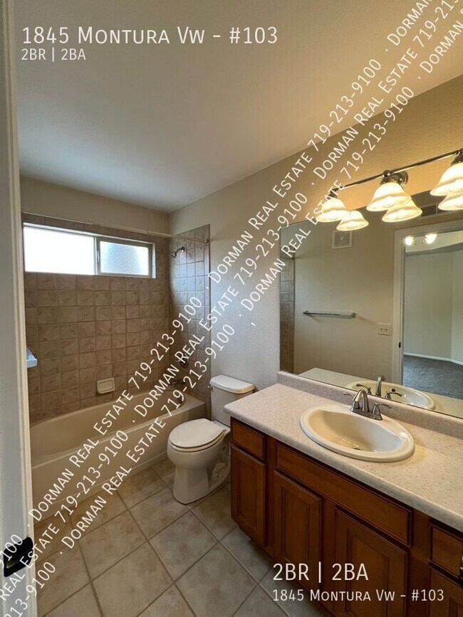 Building Photo - 1845 Montura View