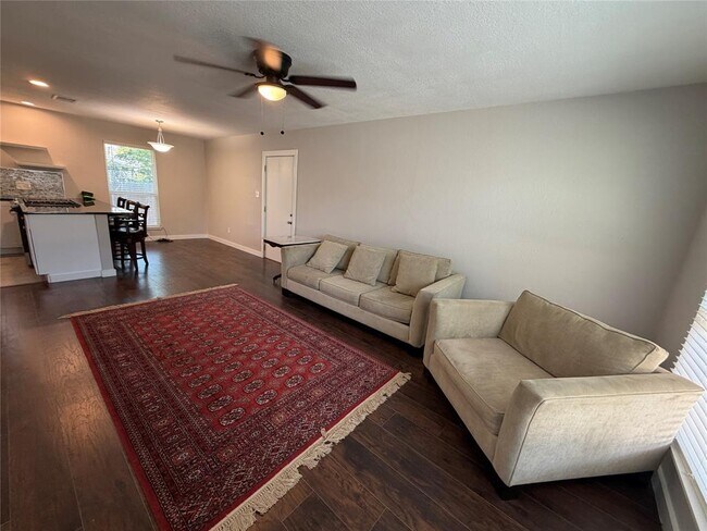 Building Photo - 5808 Cherry Park