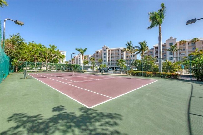 Building Photo - 13513 Gasparilla Rd