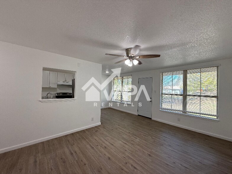 Building Photo - 5331 Beryl Cove