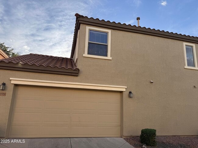 Building Photo - 1879 S Tucana Ln